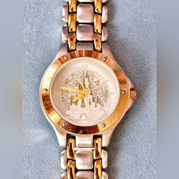 Disney Castle Watch - Picture 4 of 5